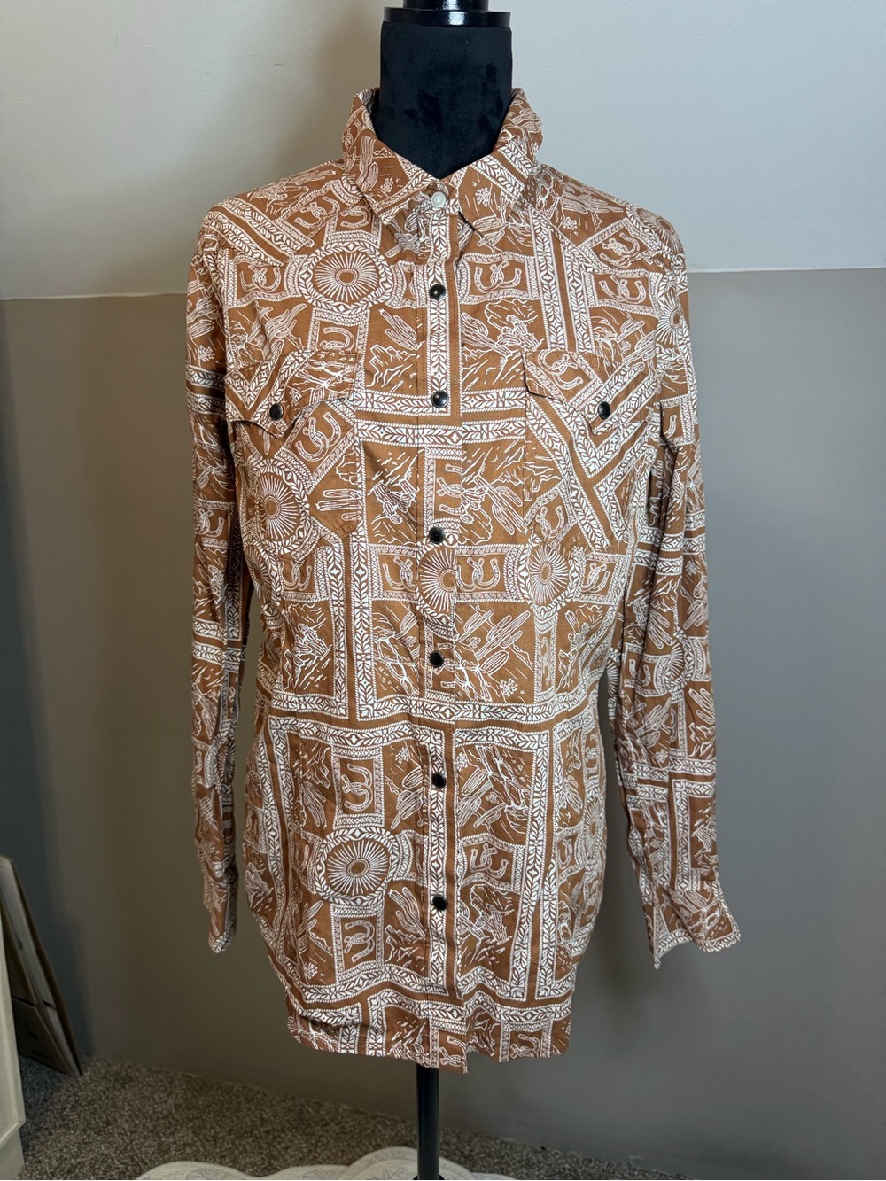 Wrangler Tan and White Printed Casual Button-Down Shirt
